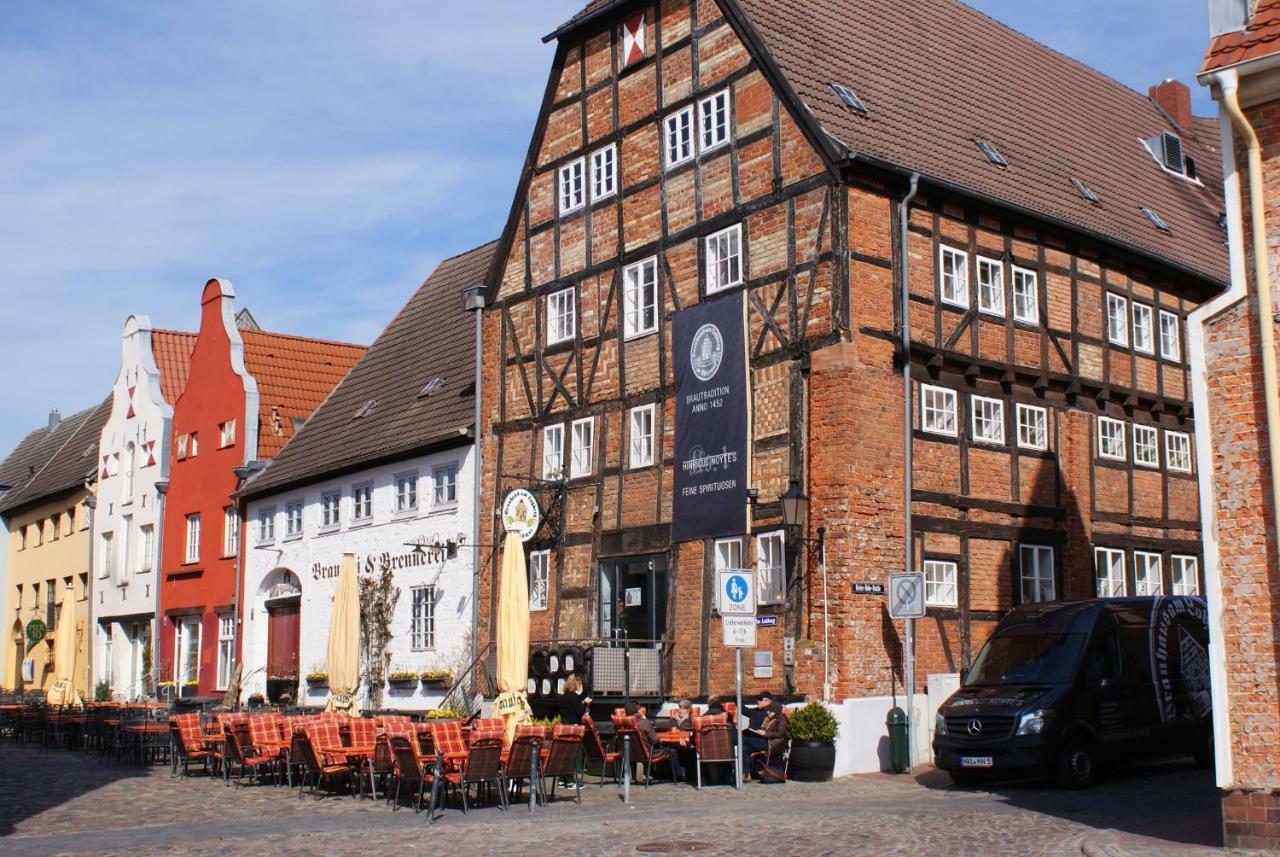 Stadtvilla Bruegemann Mit Terrasse & Parkplatz - Abc136 By AbcWißmar מראה חיצוני תמונה